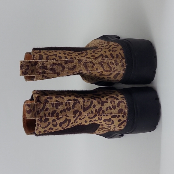 Lucky Brand Ellerey Leopard Print Suede Block Heel Lug Sole Chelsea Boots - Picture 6 of 11